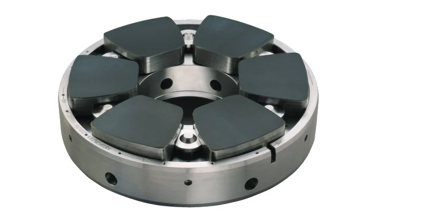 Large polymer-lined tilt pad thrust bearing