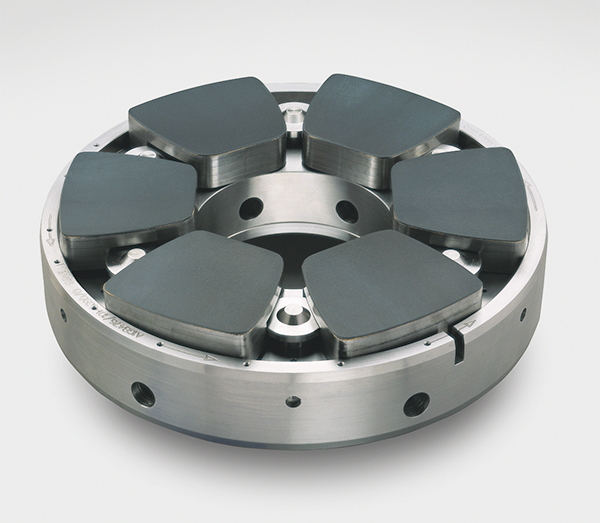 Large polymer-lined tilt pad thrust bearing